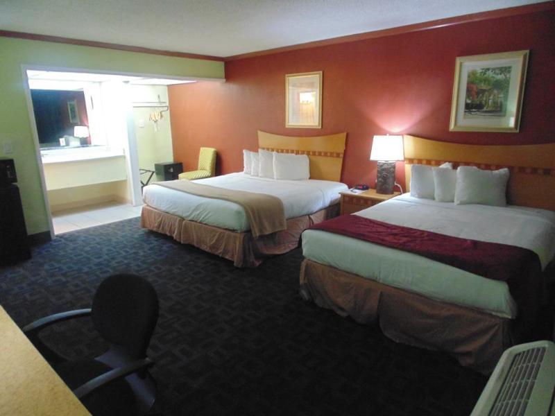 Travelodge By Wyndham Fort Lauderdale Beach Extérieur photo