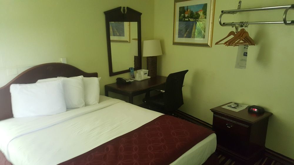 Travelodge By Wyndham Fort Lauderdale Beach Extérieur photo