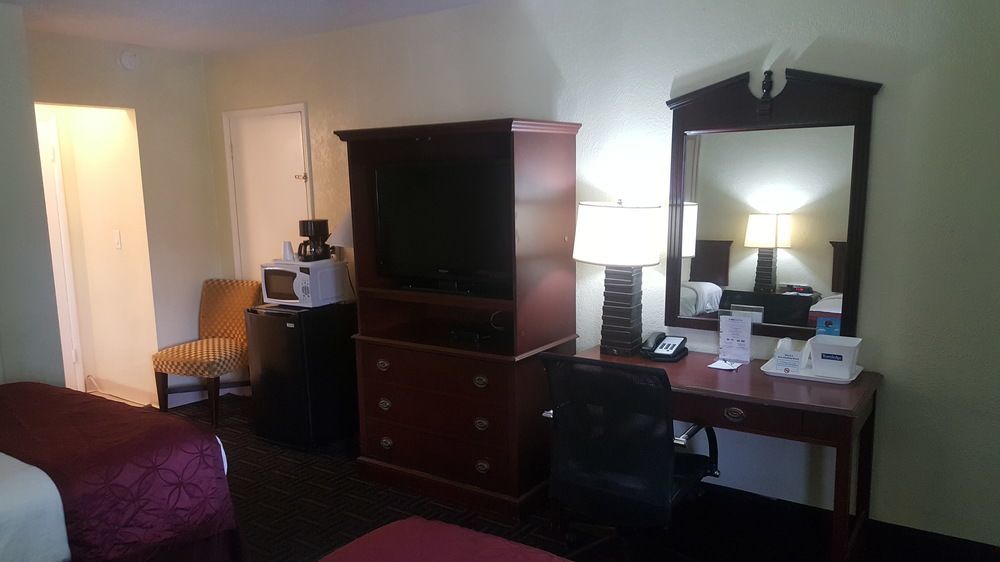 Travelodge By Wyndham Fort Lauderdale Beach Extérieur photo