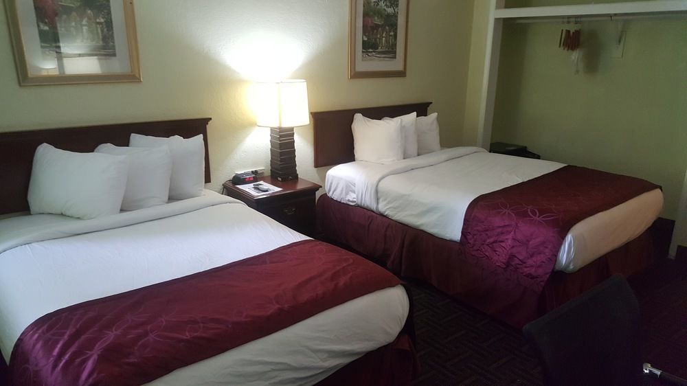 Travelodge By Wyndham Fort Lauderdale Beach Extérieur photo