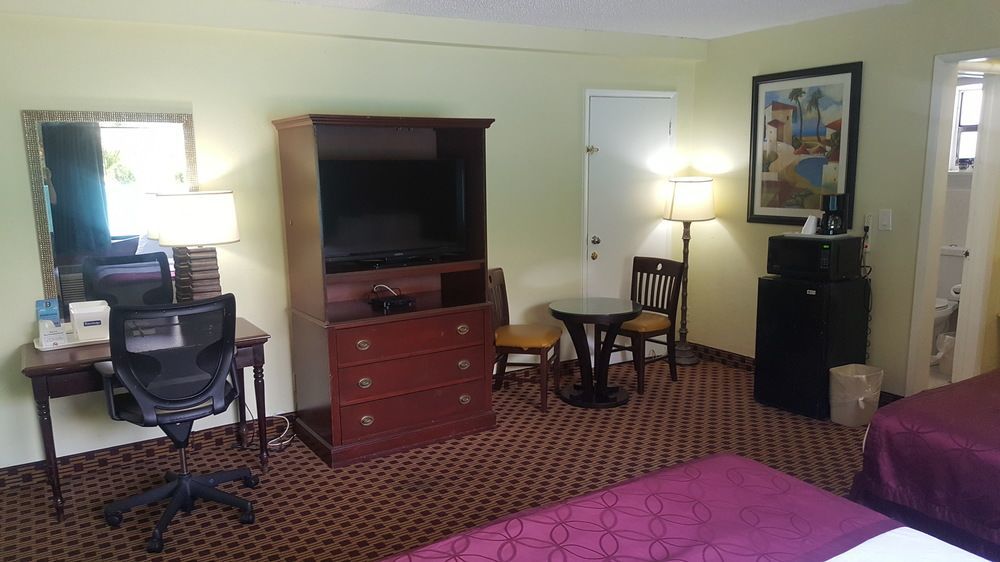 Travelodge By Wyndham Fort Lauderdale Beach Extérieur photo