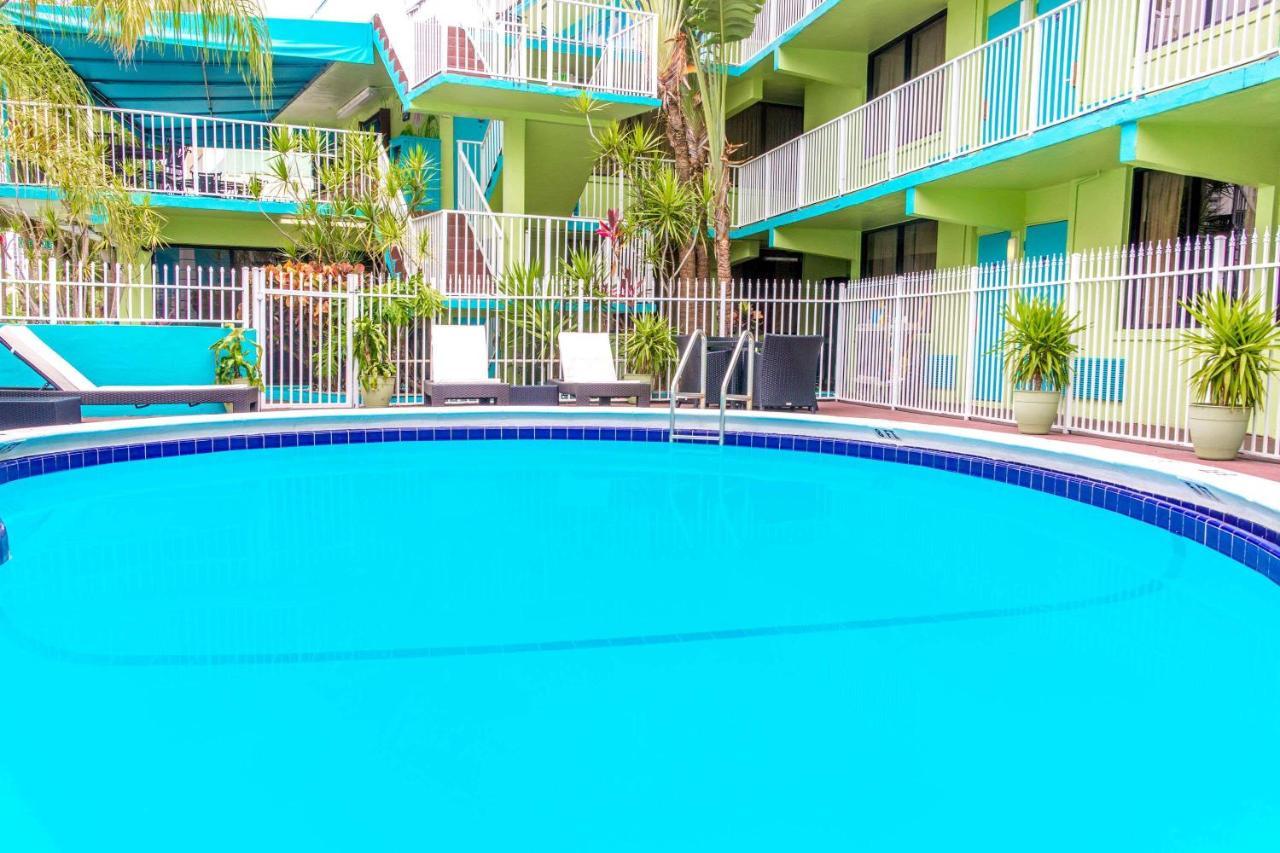 Travelodge By Wyndham Fort Lauderdale Beach Extérieur photo