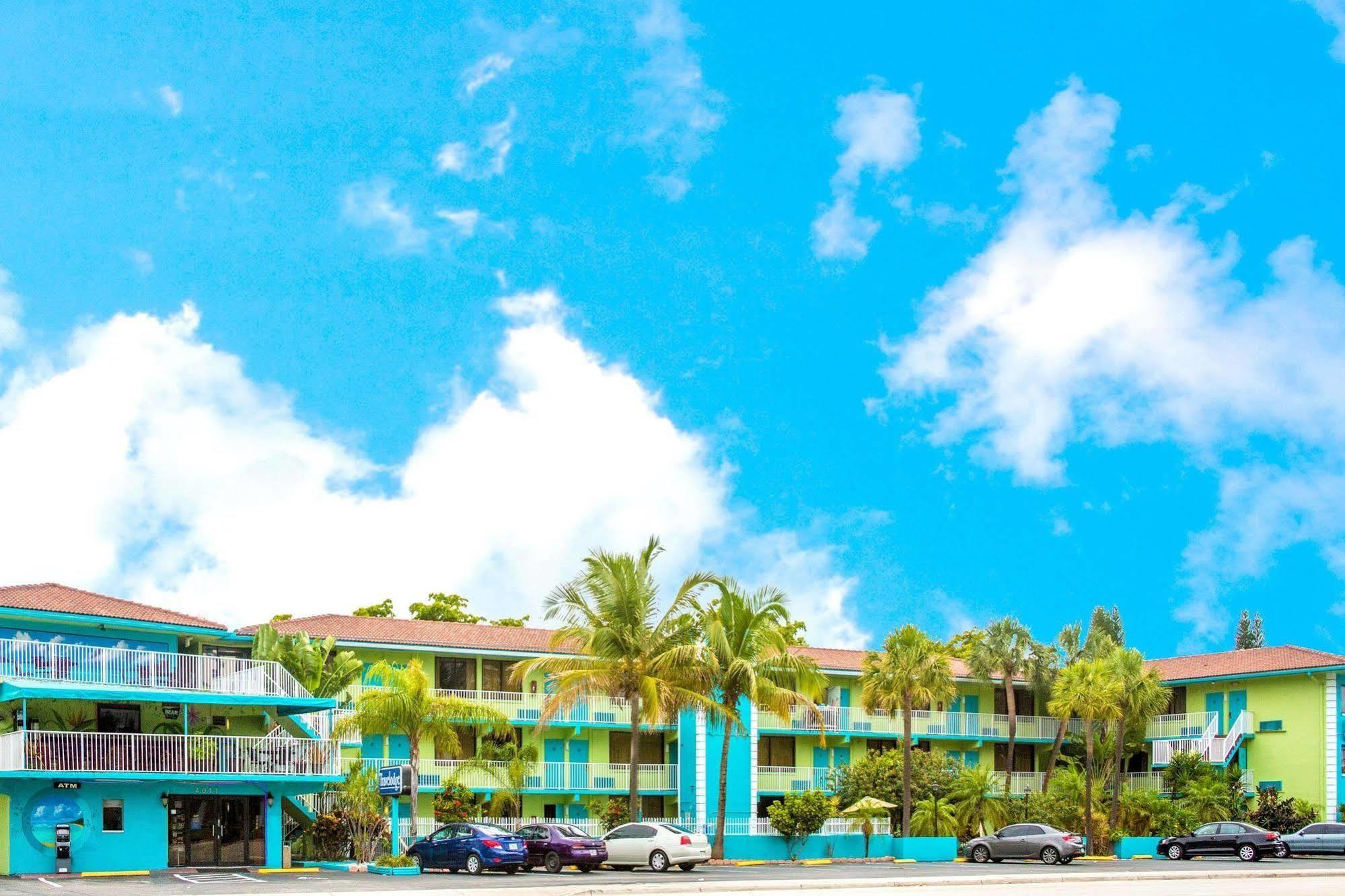 Travelodge By Wyndham Fort Lauderdale Beach Extérieur photo