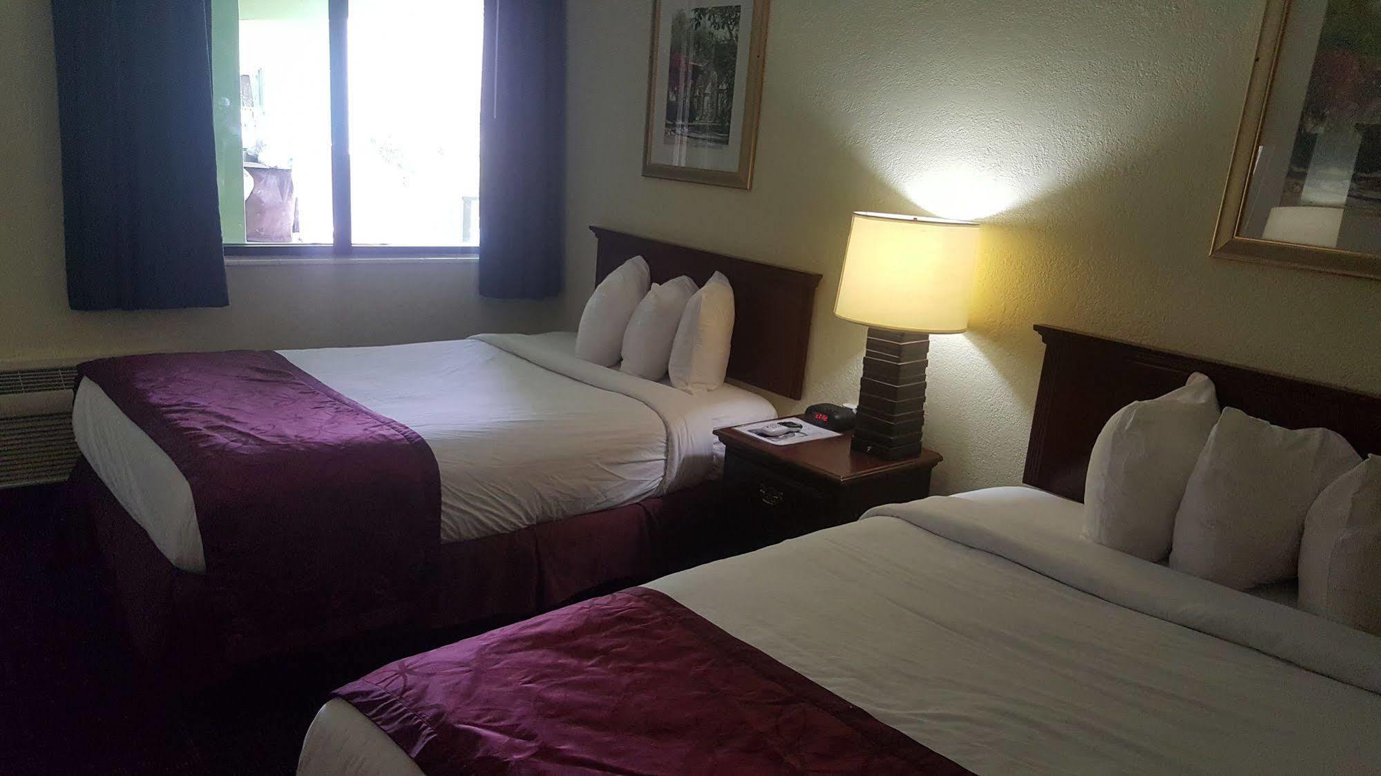 Travelodge By Wyndham Fort Lauderdale Beach Extérieur photo